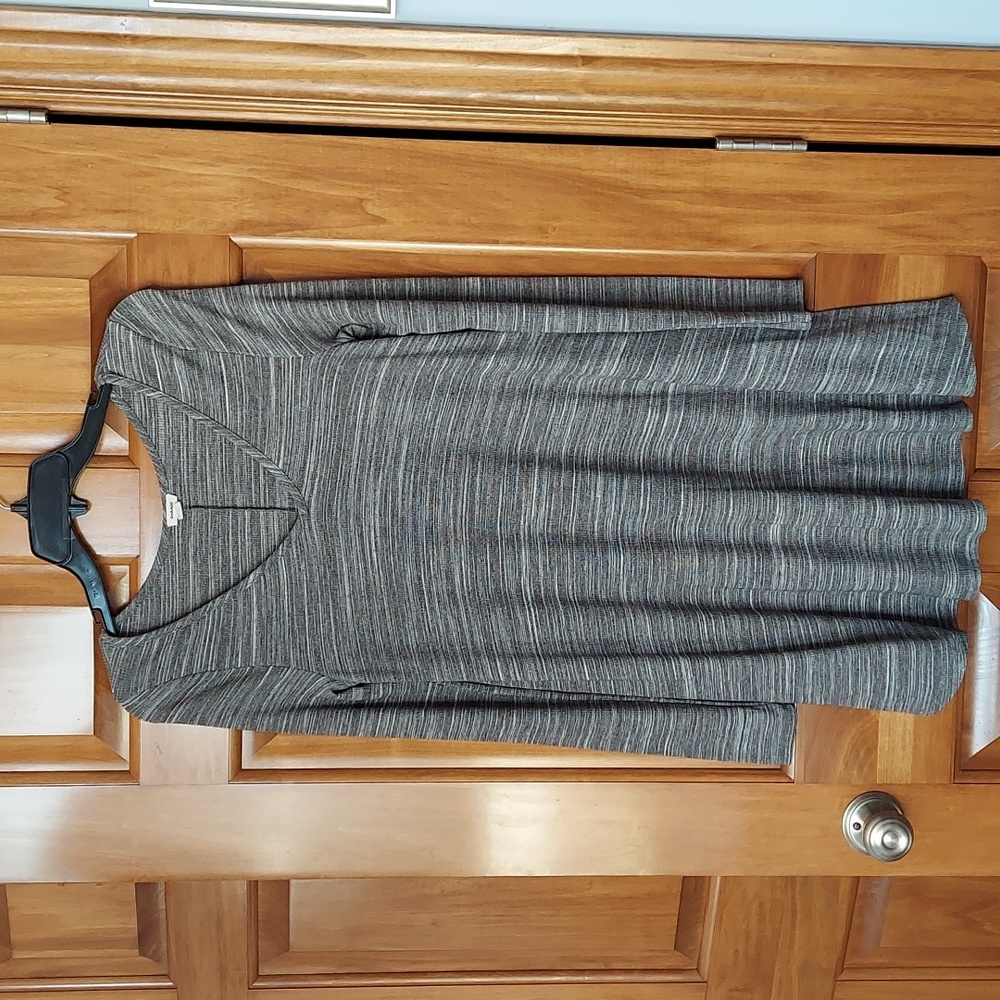 Garage V-Neck Gray and White A-Lined Comfy Midi Dress, Size Large, Like New
